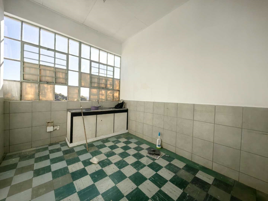 To Let commercial Property for Rent in Maitland Western Cape